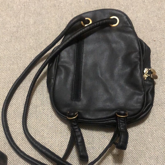 Vintage leather backpack purse - Picture 2 of 11